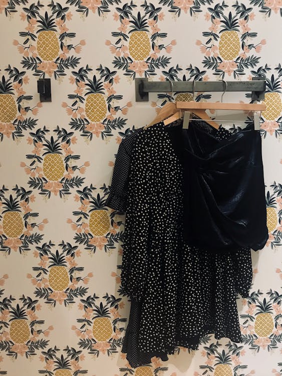 The Ultimate Guide to Effortless Timeless Wardrobe Pieces